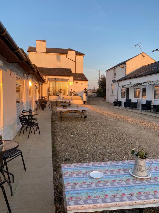 Old Stagecoach Stables Rooms Only Крюкерн Экстерьер фото